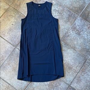 Sleeveless TNF Navy travel Dress